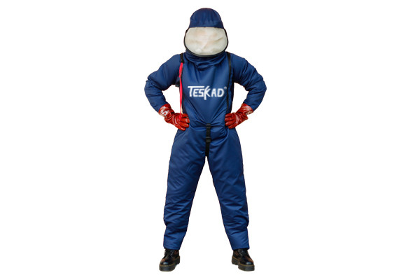 combinaison lutte frelon